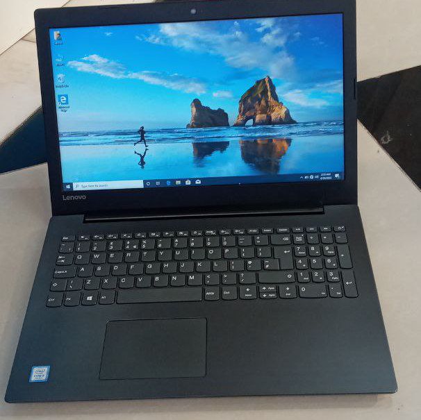 Lenovo ideapad 720G i5 8GB 256GB 第7世代 Lenovo ideapad 720G