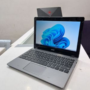 Acer chromebook laptop