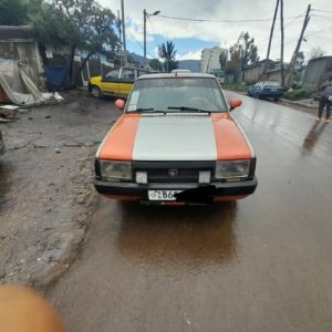 CAR FOR SALE.  BRAND:- Holland car MODEL:- 2006   PRICE :- 600,000