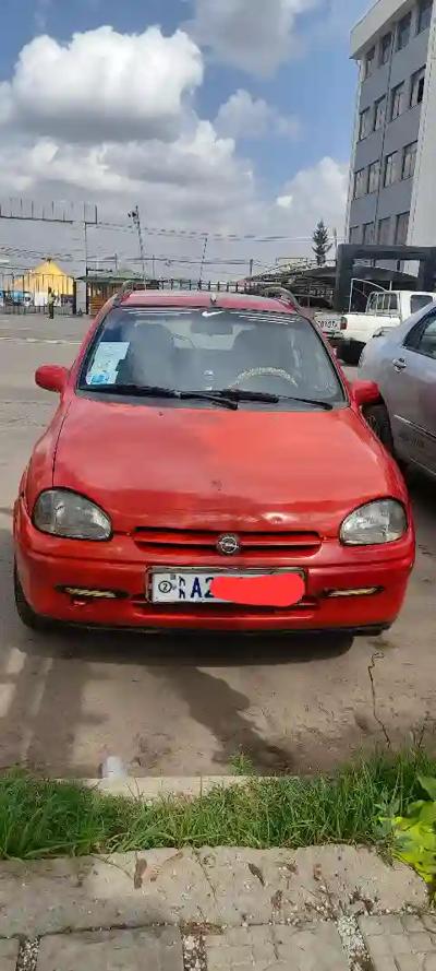 1999 Opel opel coursa