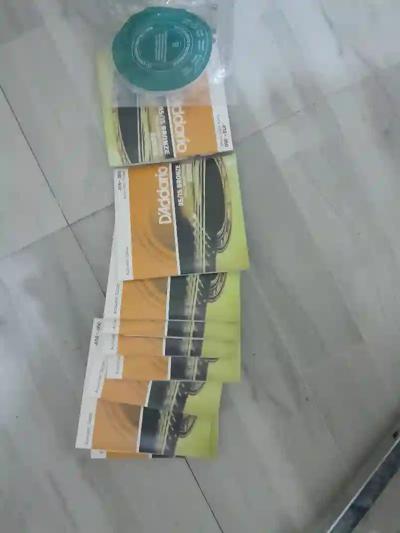 box guitar string
