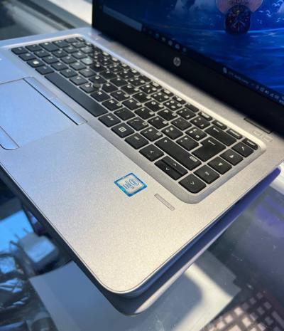 laptop 💻💻