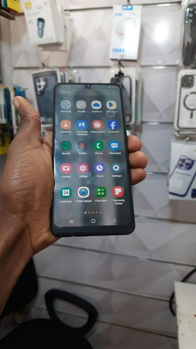 Samsung A31