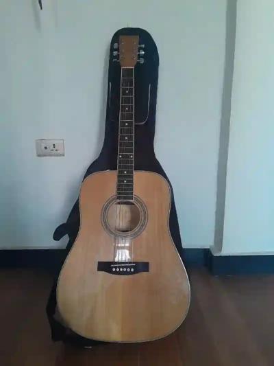 Box guitar for sales
