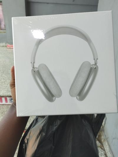 Air pod max wireless headphones silver