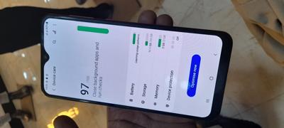 Samsung A20 32/3 6800birr