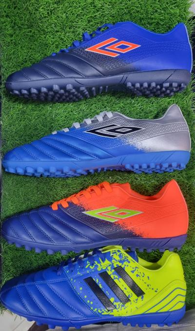 Futsal football shoe / ፉትሳል ታኬታ