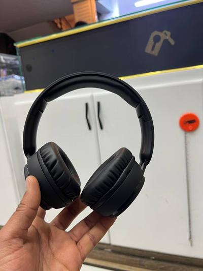Solo pro headsets high bass amount noice cancellation