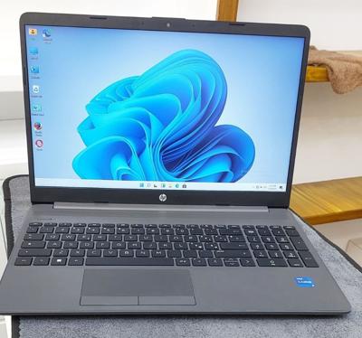 Brand New Orginal
⚜️Hp Notebook laptop
Model HP 250 G9