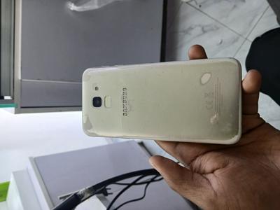 Samsung J6