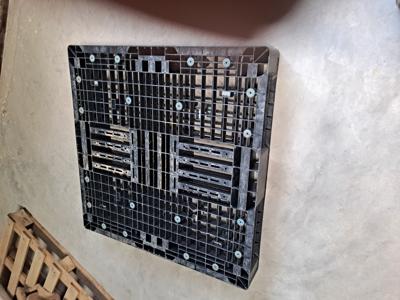 Plastic pallet
