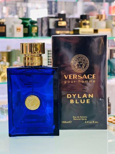 VERSACE
