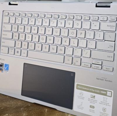 💻 Asus zenbook 14 Flip OLED X360
✅❇️X360 Touch screen 2.8k resolution
💻intel® Core™i5-13TH GEN
💻 1000gb SSD
💻 16GB RAM
💻2.8k DESPLAY
