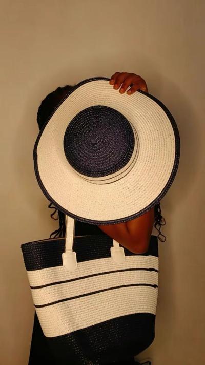 Summer straw bag with hat