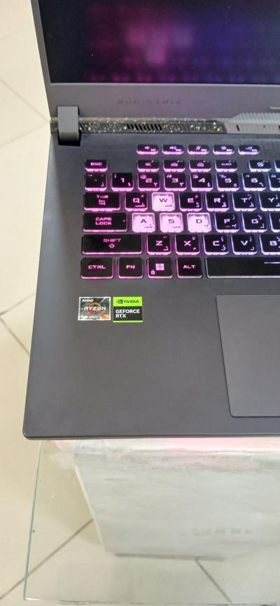 Asus ROG Strix