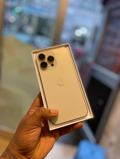 PHONE 14 PRO MAX
