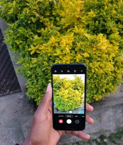 Samsung M12