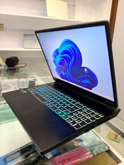 Acer PREDATOR HELIOS 300