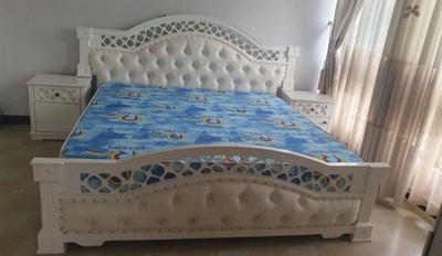 King Size Bed π
