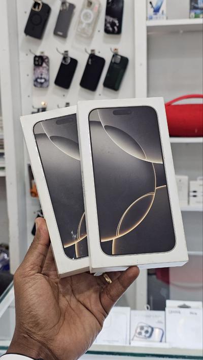 iPhone 16 Pro Max