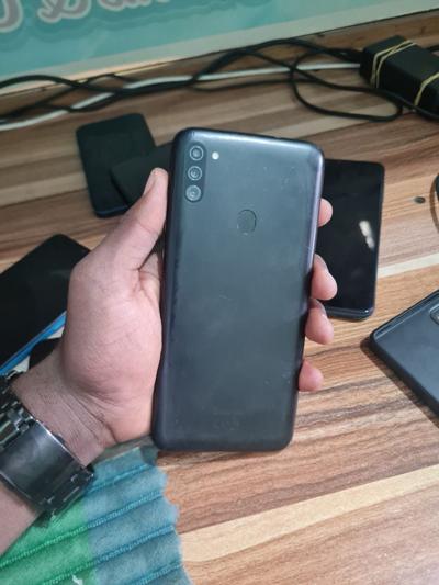 SAMSUNG M11