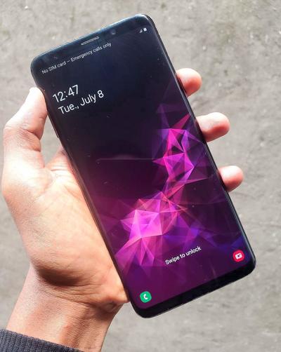 Samsung galaxy s9 plus 64/6